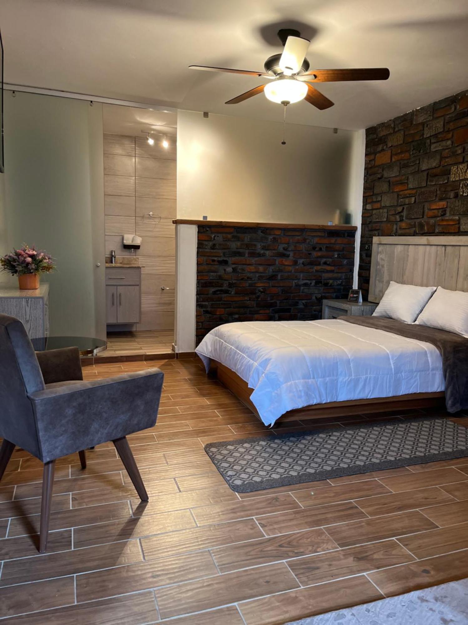 Casa Carmona 33 Hotel Queretaro Ngoại thất bức ảnh