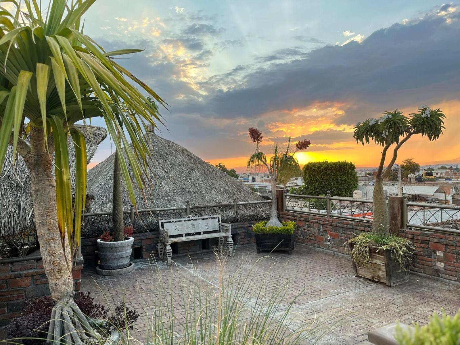 Casa Carmona 33 Hotel Queretaro Ngoại thất bức ảnh